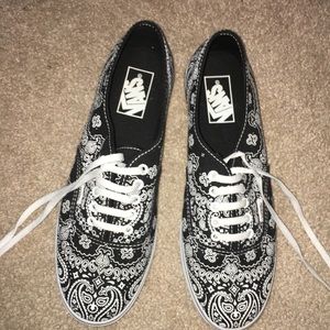 vans lo pro bandana